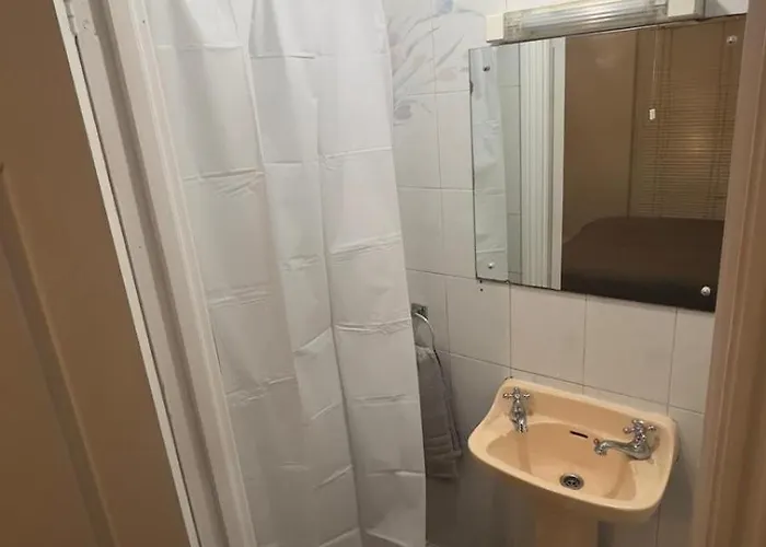 Clontarf 2 3* Dublino